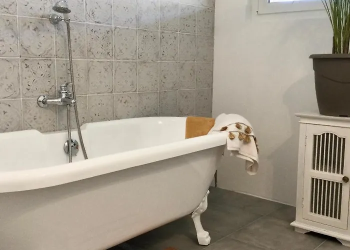 Vue Hyper Centre 아파트 *